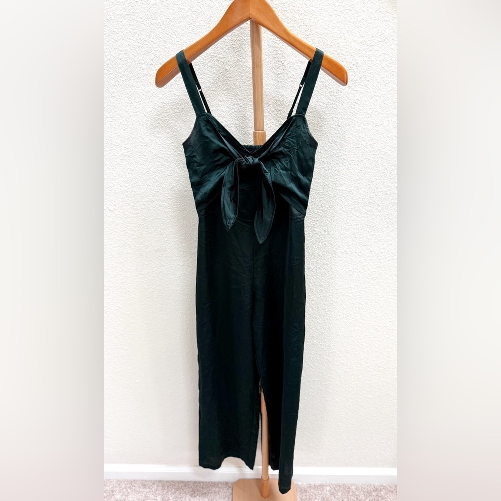 Abercrombie & Fitch Emerald Green Satin Jumpsuit Women’s Size Small Petite